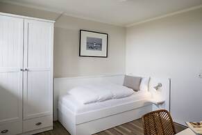 Strandhaus Ahrenshoop Boutiquehotel