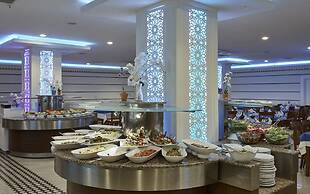 Royal Towers Resort