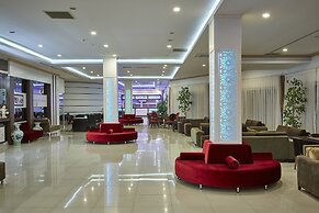 Royal Towers Resort