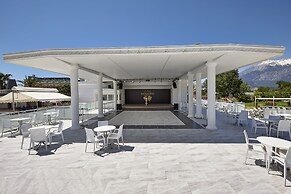 Royal Towers Resort