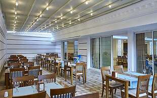 Royal Towers Resort