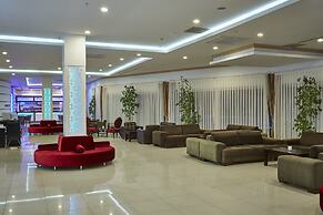 Royal Towers Resort