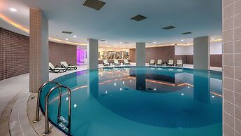 Royal Towers Resort