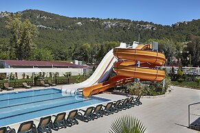 Royal Towers Resort