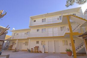 Consul Suites
