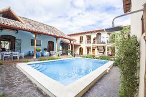 Plaza Marbella Granada Condiminiums