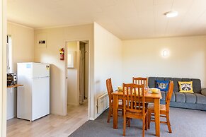 Waitangi Beach Units