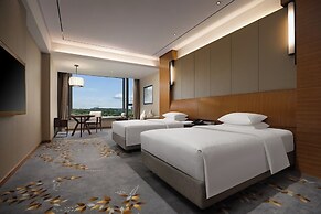 Luan Suntone Plaza Hotel