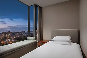 Luan Suntone Plaza Hotel