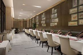 Luan Suntone Plaza Hotel