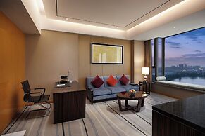 Luan Suntone Plaza Hotel