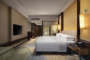 Luan Suntone Plaza Hotel