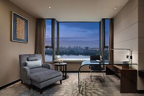 Luan Suntone Plaza Hotel