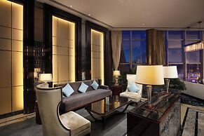 Luan Suntone Plaza Hotel