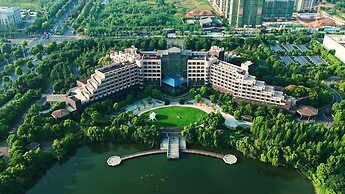 Luan Suntone Plaza Hotel