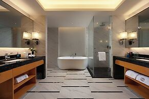 Luan Suntone Plaza Hotel