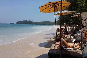 JJ Beach Resort
