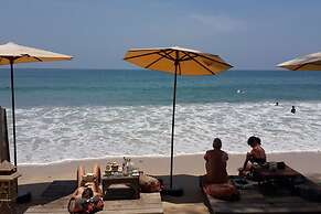 JJ Beach Resort