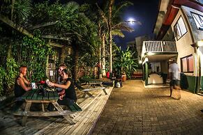 Centabay Lodge - Hostel