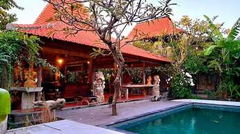 D'uma Residence
