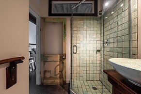Owl's Nest Suites