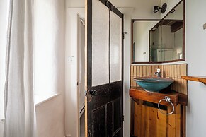 Owl's Nest Suites