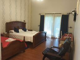 La Perla Hotel