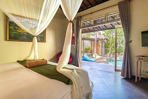 Breezy Point Villas