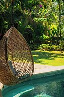 Breezy Point Villas