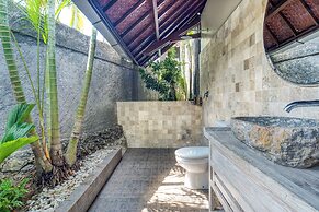 Breezy Point Villas