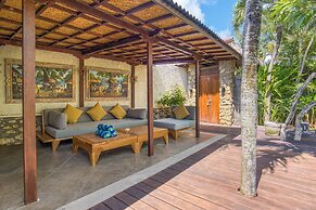 Breezy Point Villas