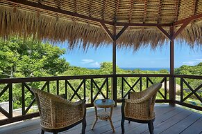 Breezy Point Villas