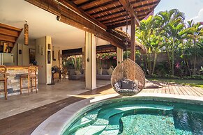 Breezy Point Villas