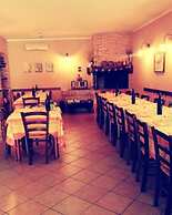 Angelucci Agriturismo con Camere e Agri Camping