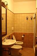 Angelucci Agriturismo con Camere e Agri Camping