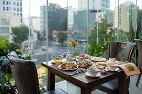 Luxtery Hotel