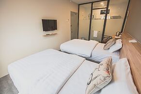 V3 Hotel & Residence Seri Alam
