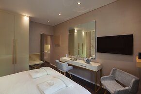 Consolato Boutique