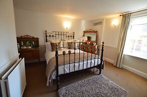 Chantry Hotel
