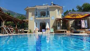 Sonmez Hotel