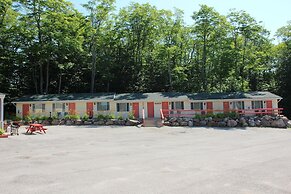 Crestwood Inn