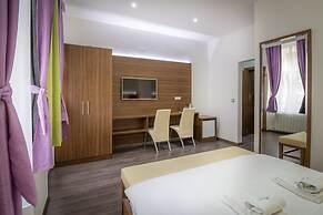 Central Park Residence