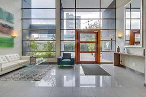 Altos Alameda apartments