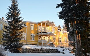Karolineburg Manor House Hotel
