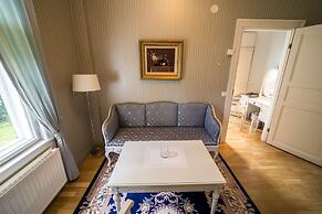 Karolineburg Manor House Hotel
