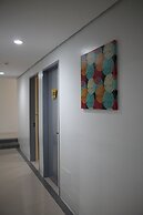 Rusville Hotel & Residences