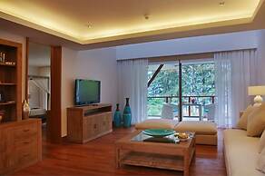 The Pearl of Naithon