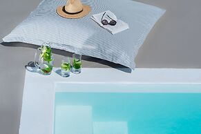 Azar Villas