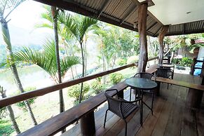 Khaothone River View Resort