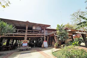 Khaothone River View Resort